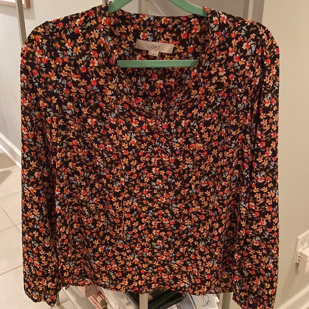 LOFT long sleeve floral blouse NEVER WORN